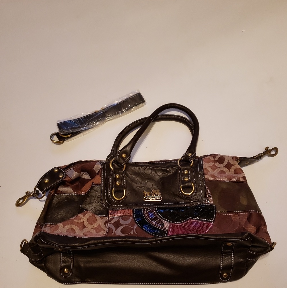 Purse - Picture 2 of 4